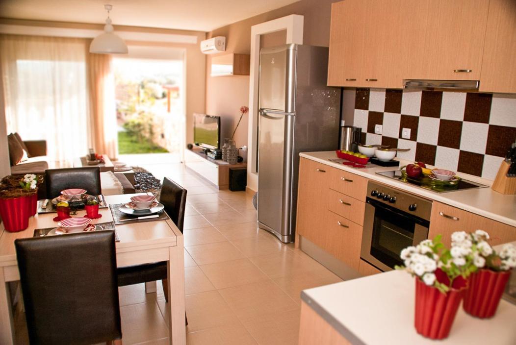 Οssiano Pool Villas Haraki Esterno foto